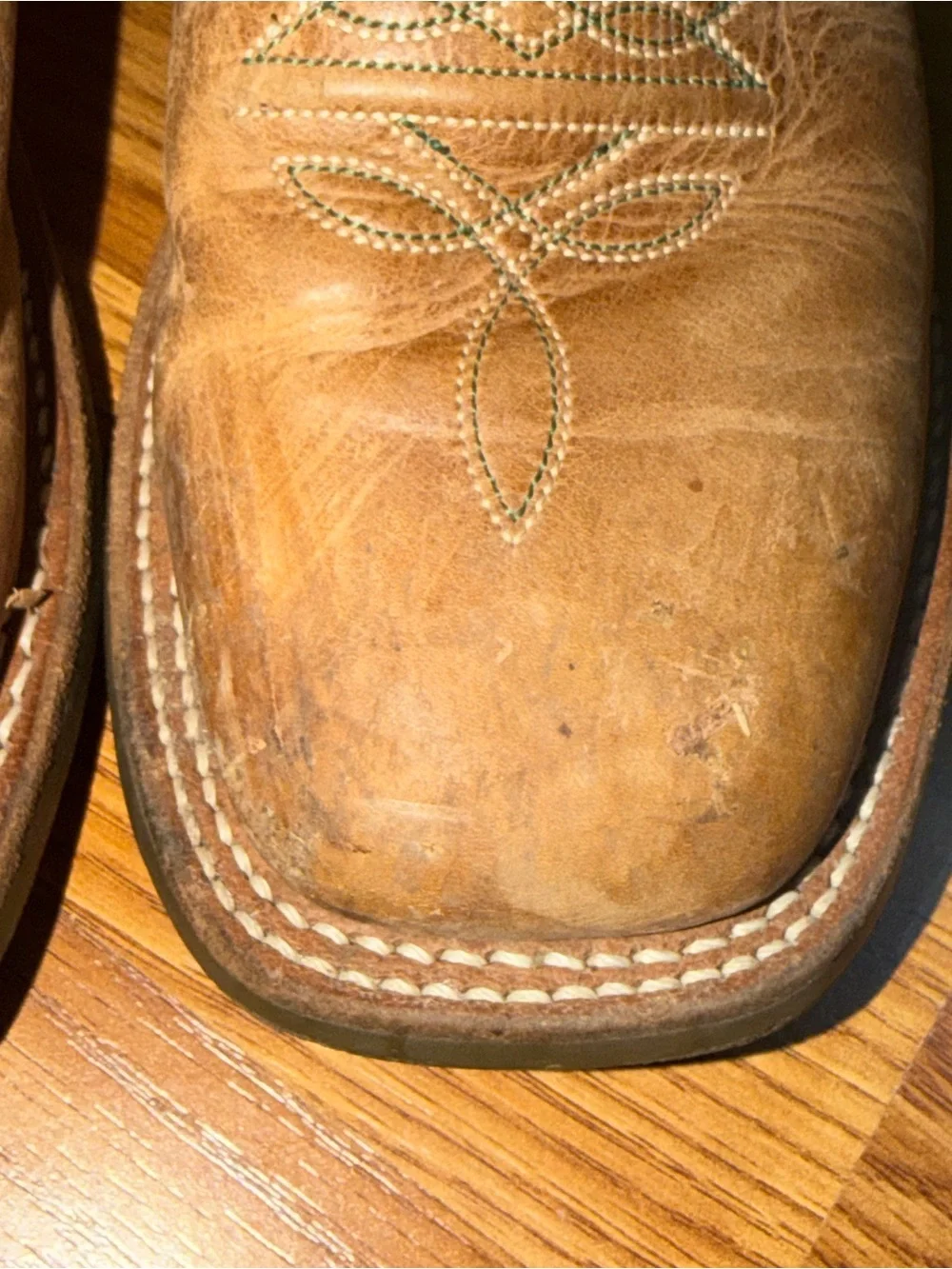 Cody James Leather Cowboy Boots Size 4 Big Kids